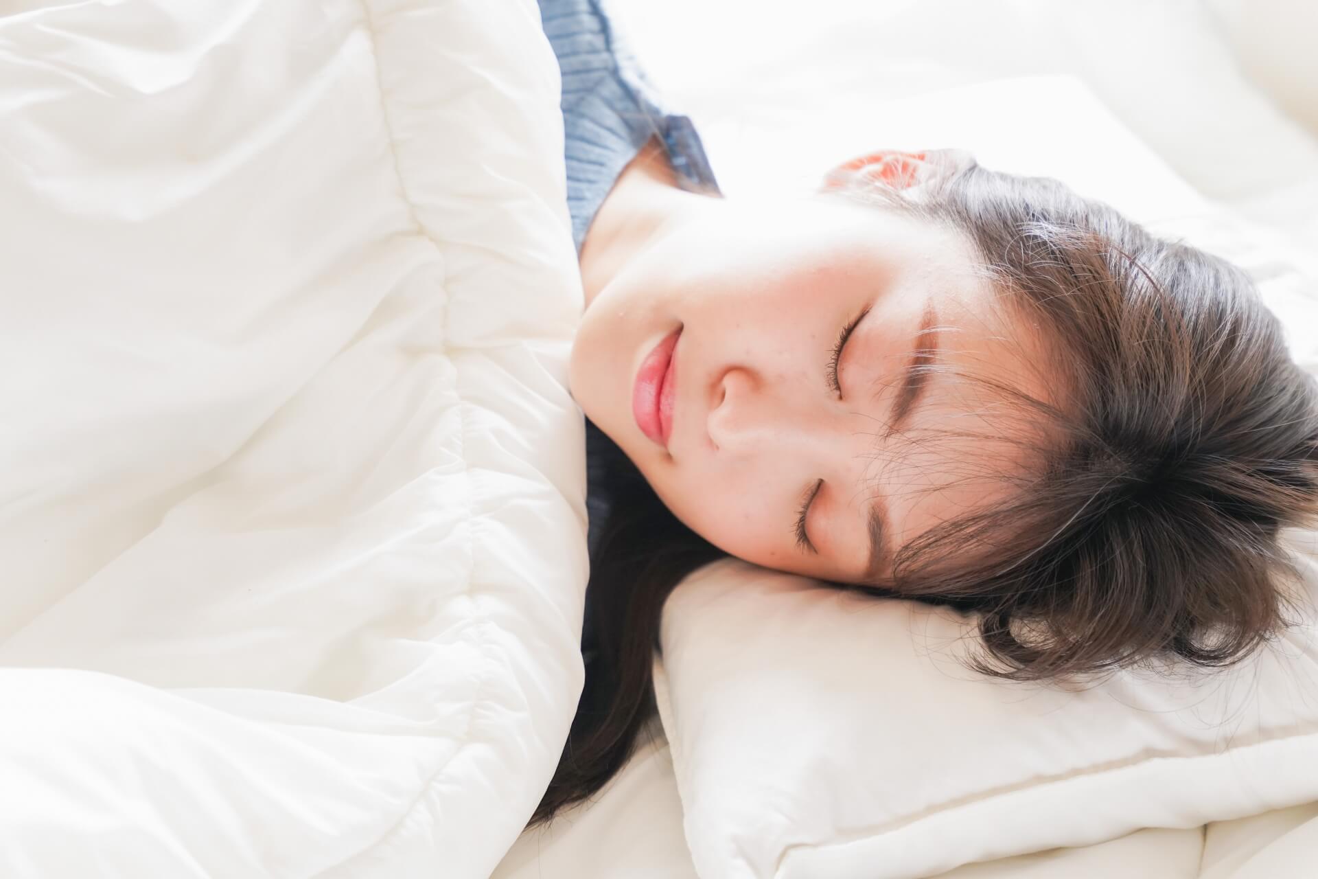 目の下のたるみ・くまの改善方法：生活習慣の見直し